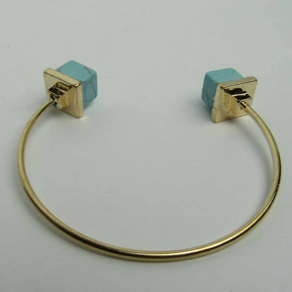 NWT Gold Turquoise Bangle Bracelet
